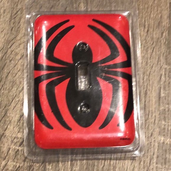 Spider-Man Nightlight and Light Switch Cover - Picture 3 of 8